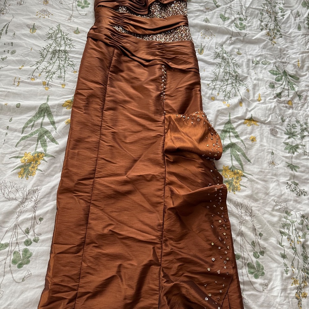 Prom Dress - Picture 2 of 5